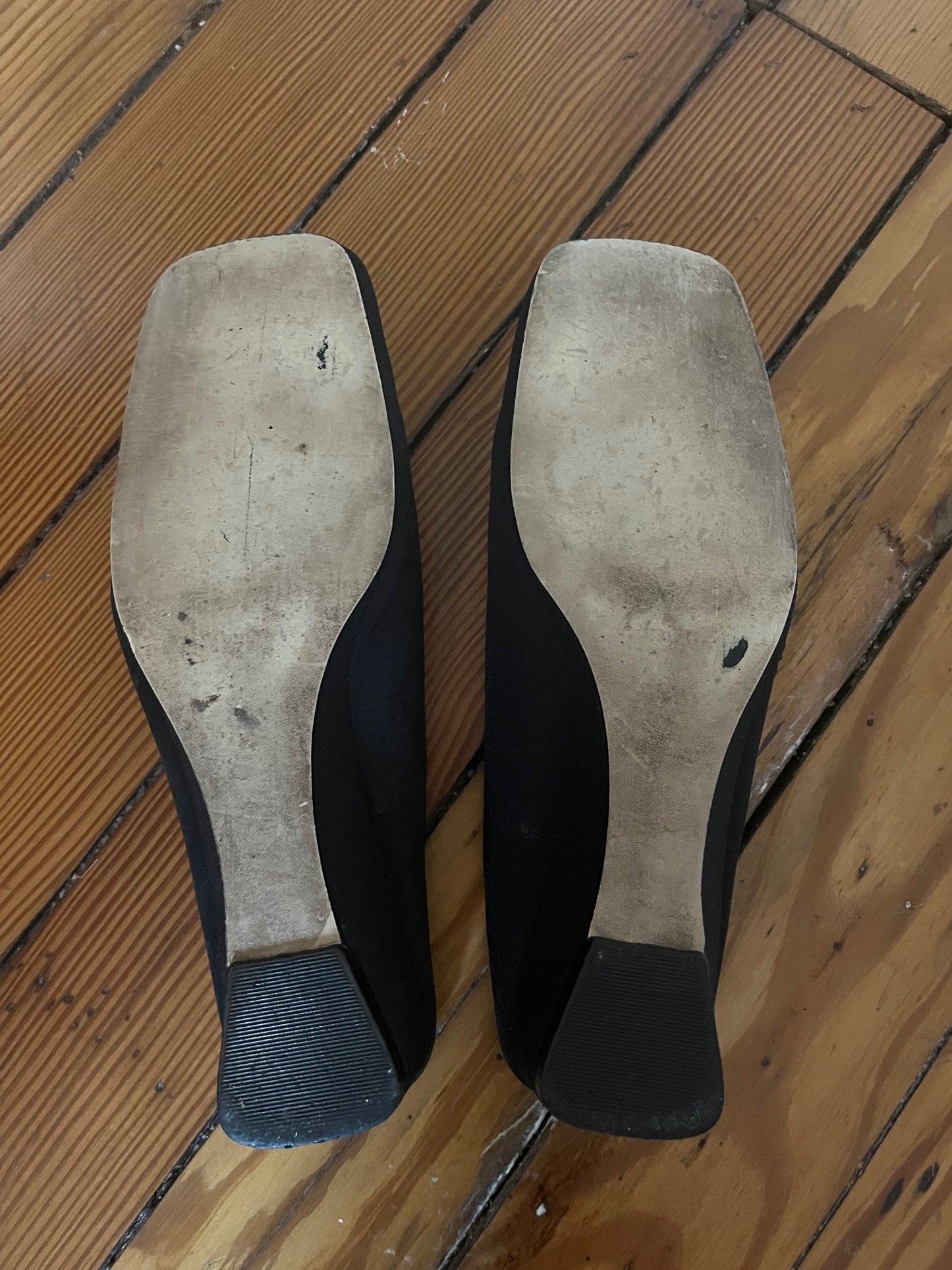 90's Black Bandalino Satin Mules