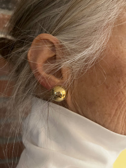 Vintage Round Gold Earrings