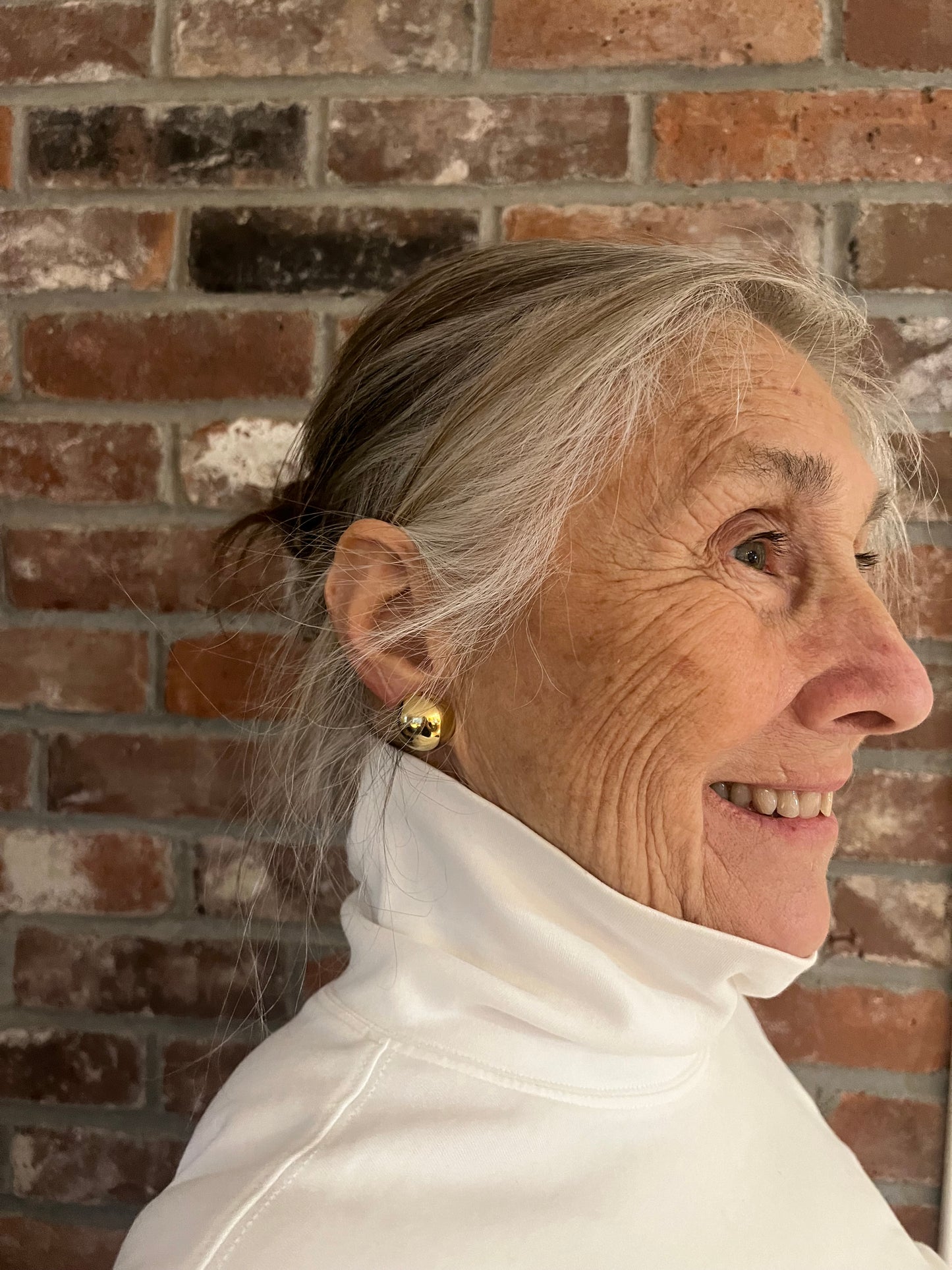 Vintage Round Gold Earrings