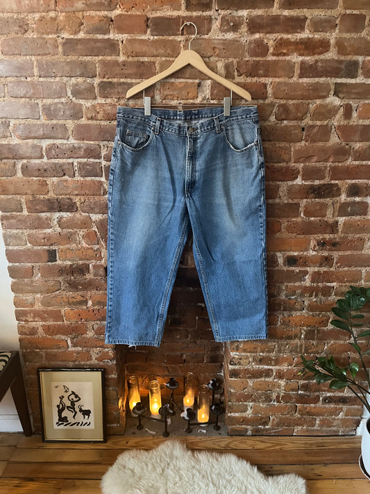 Vintage Wrangler Medium Wash Denim - 38